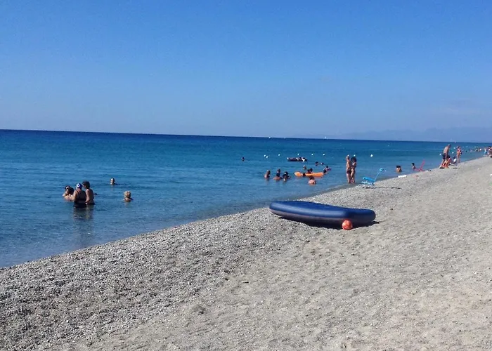 福达丽索公寓 * 卡鲁尼亚玛丽娜